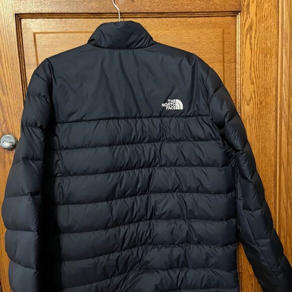 North Face Mens Puffy Jacket - Picture 2 of 5